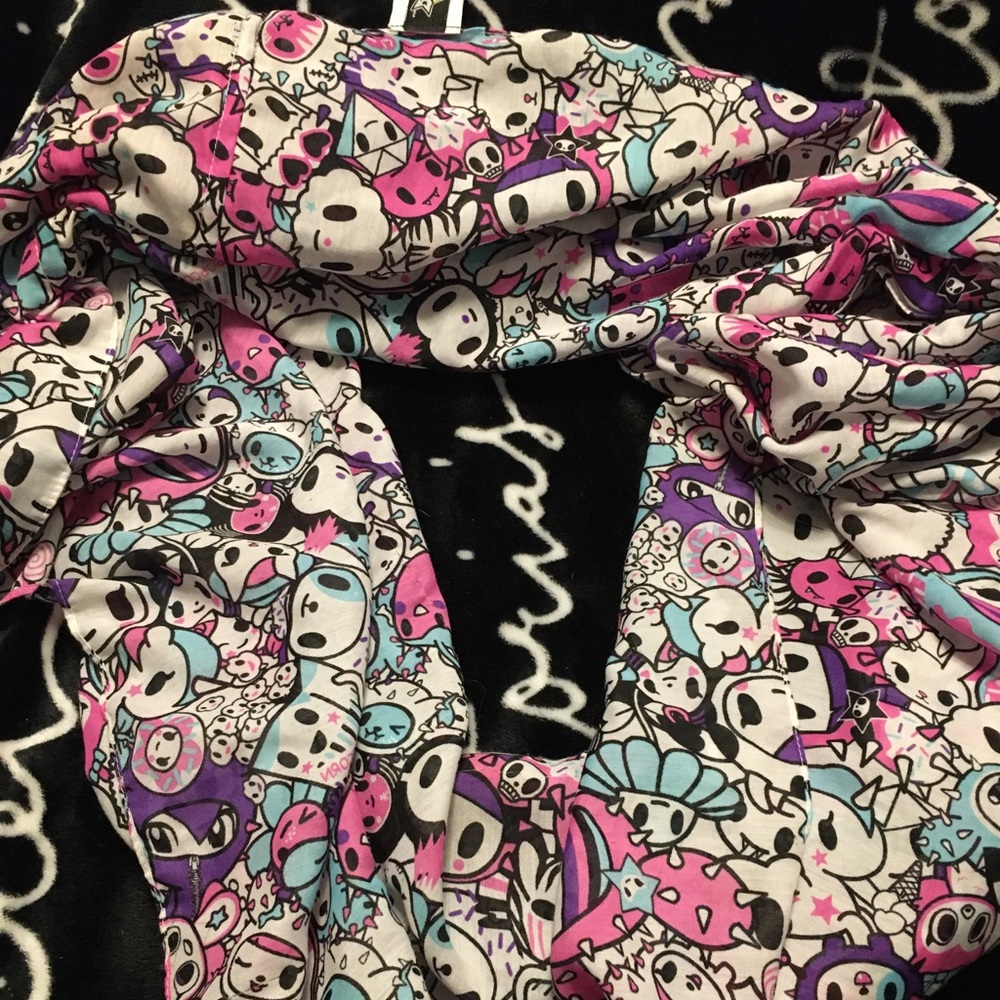 Tokidoki infinity scarf